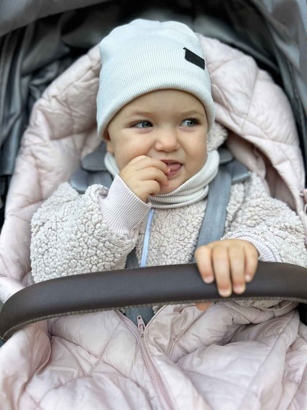 Prechodná detská čiapka Rebrovaná bavlna, SMOTANOVÁ. 7