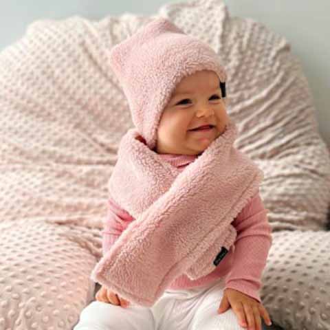 Zimná detská čiapka pre bábätko z hrejivého materiálu, pohodlný strih vhodný do chladného počasia na prechádzky aj každodenné nosenie
